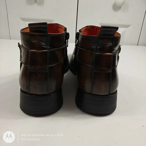 Men's Robert Wayne Zip-Up Distressed Buckle Emblem Dagger Boots US Size 10 - Picture 3 of 15